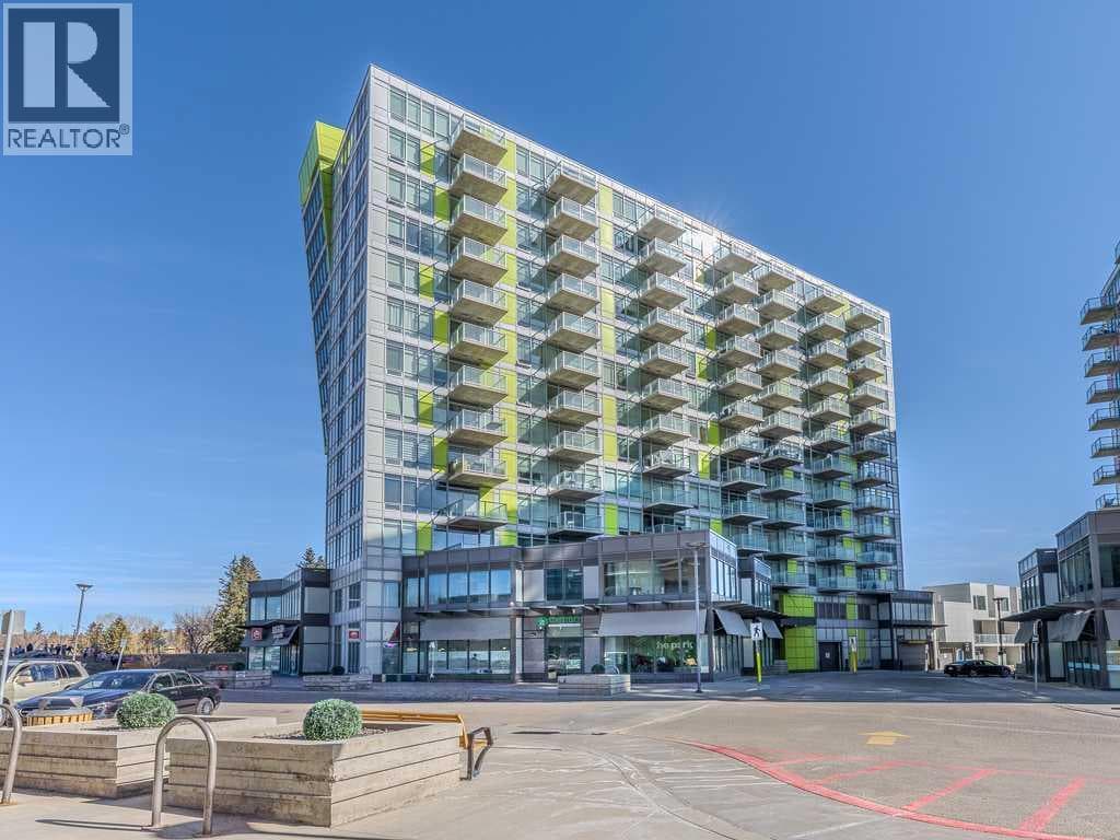 1 bed 1 bath single family at 706, 30 Brentwood Common NW — $260,000
