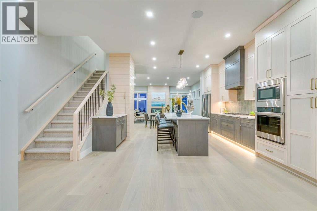 1413 27 Street SW photo 4