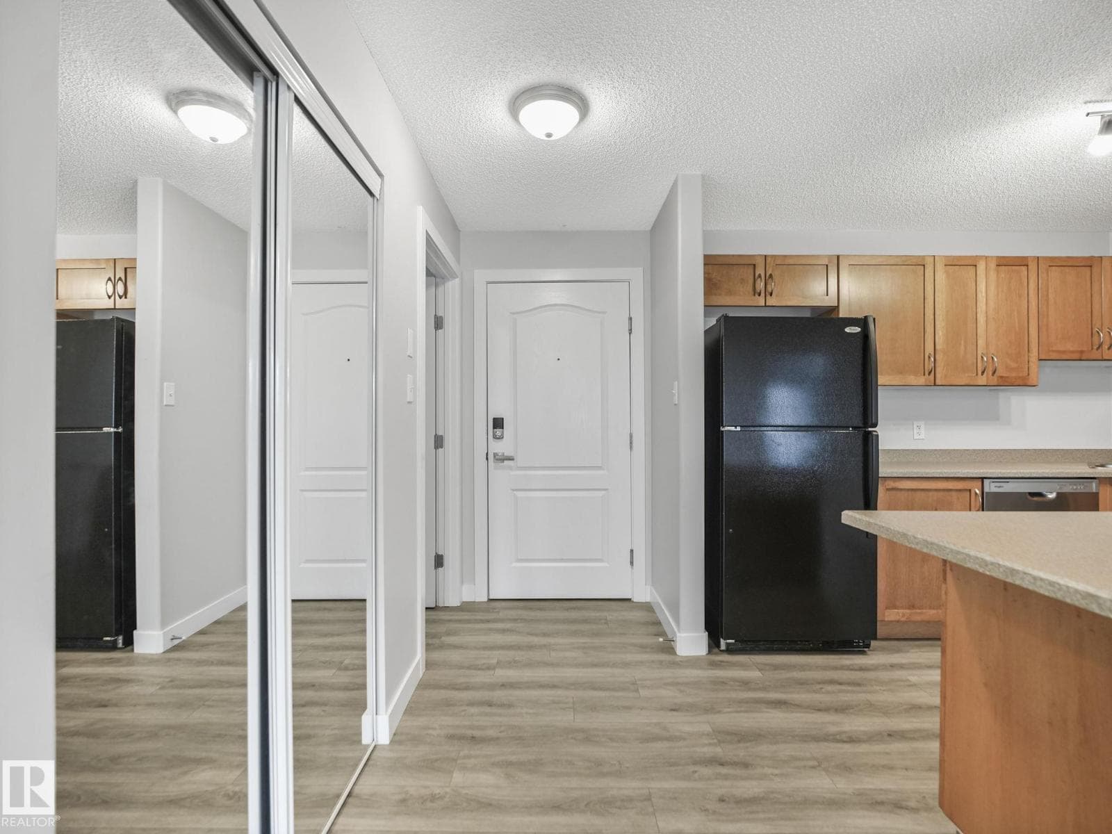 #6221 7331 SOUTH TERWILLEGAR DR NW — photo 3