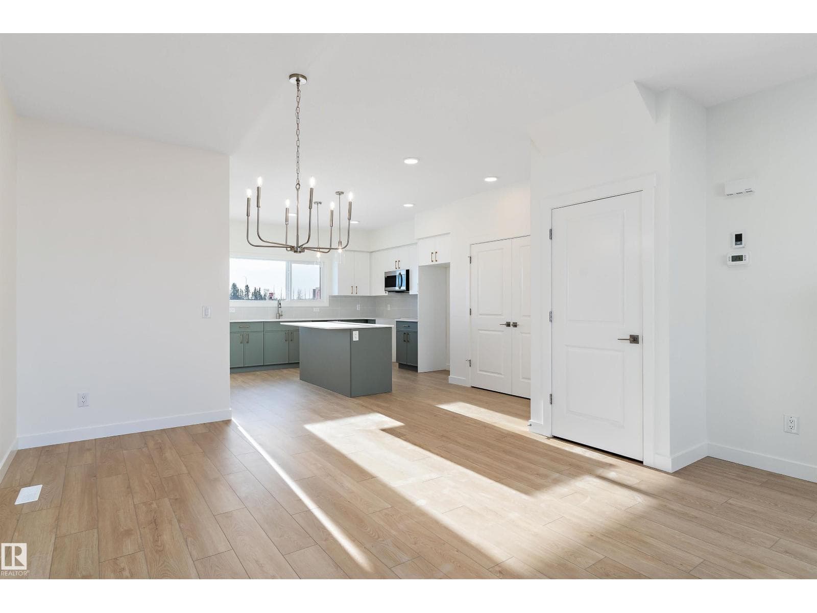 6285 175A AV NW photo 8