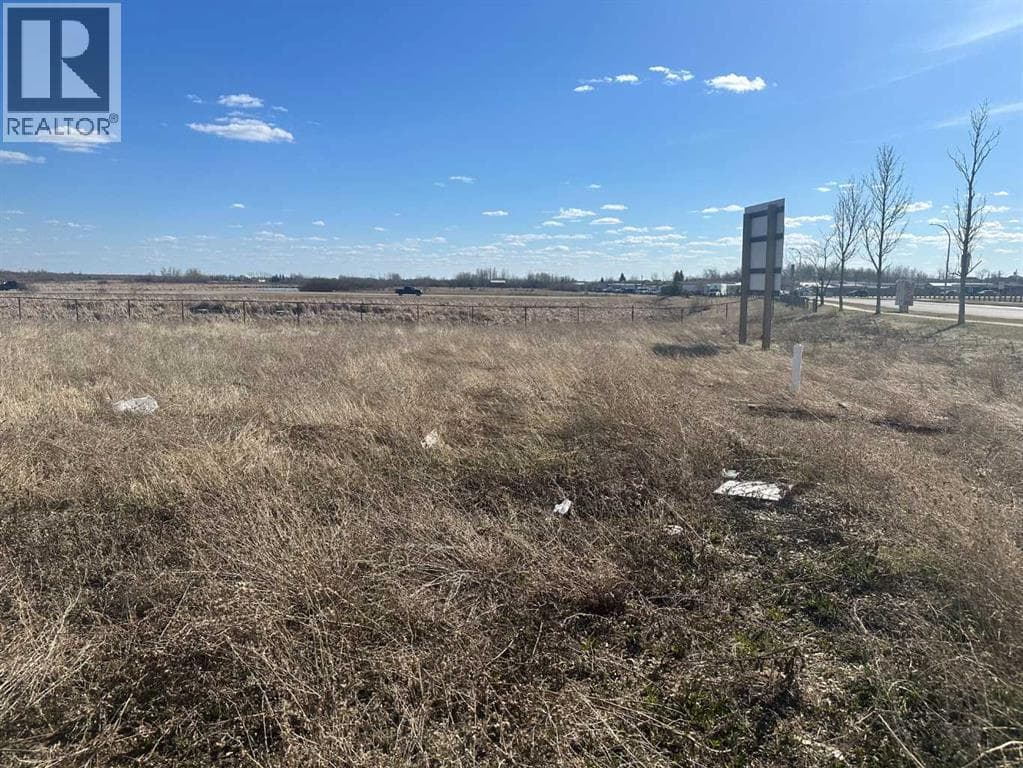 8623 102 Avenue photo 2