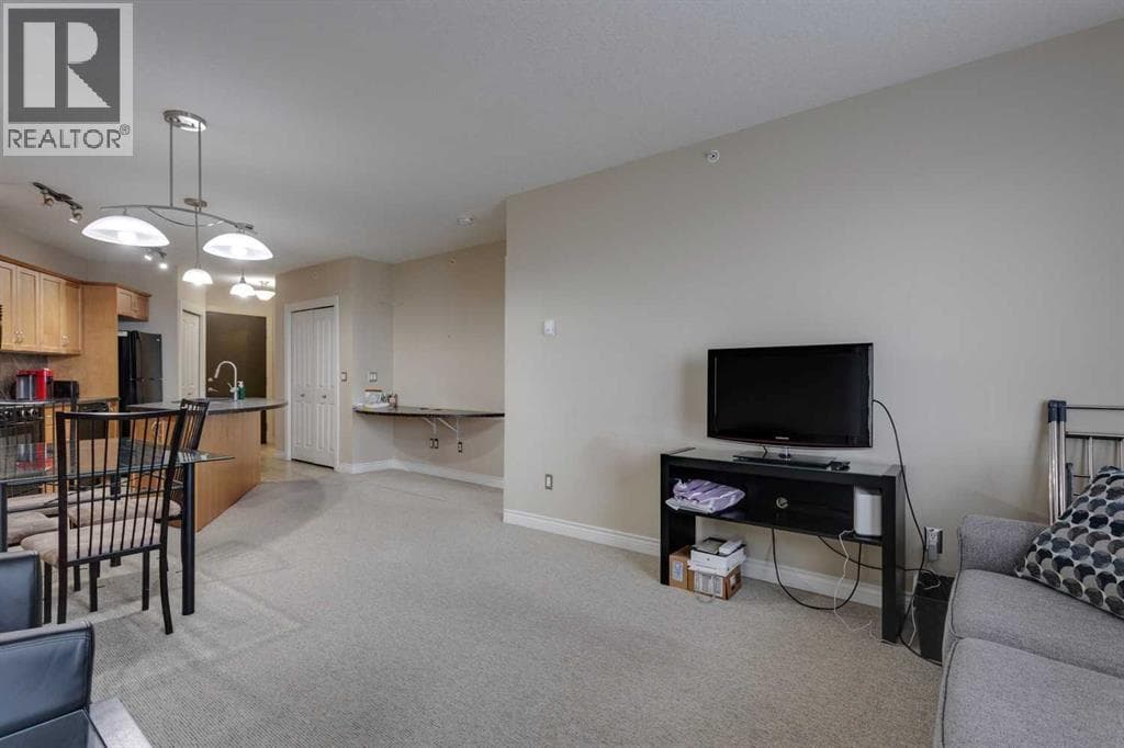 403, 3101 34 Avenue NW photo 11