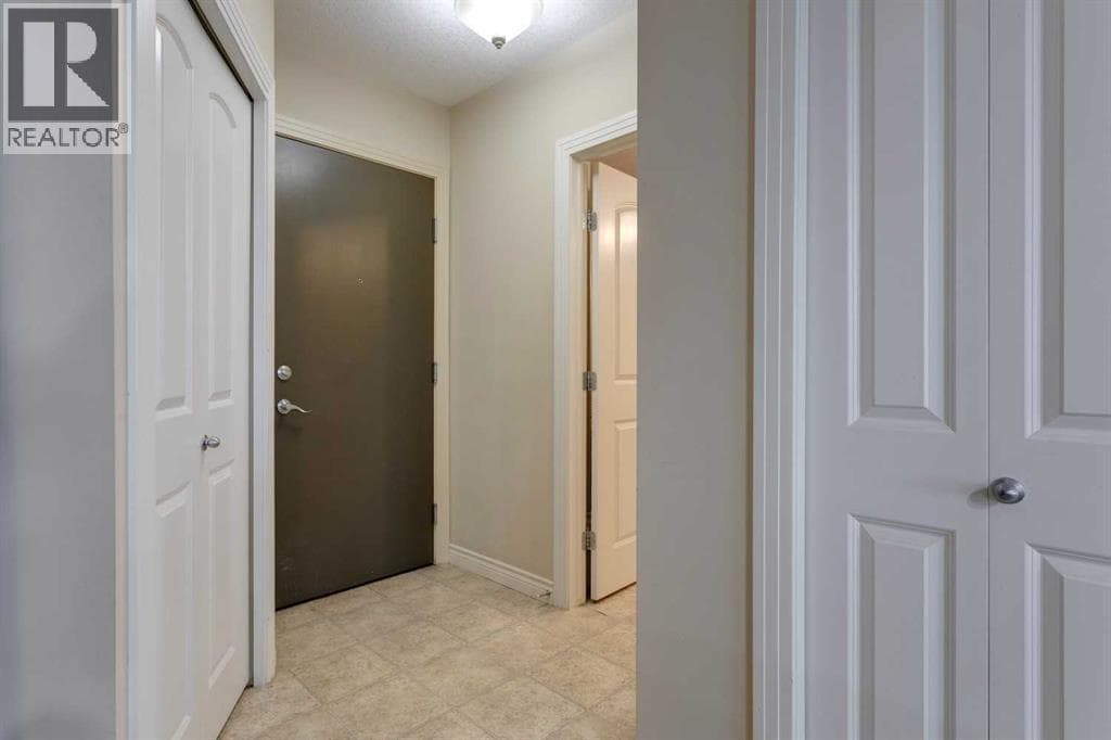 403, 3101 34 Avenue NW photo 5