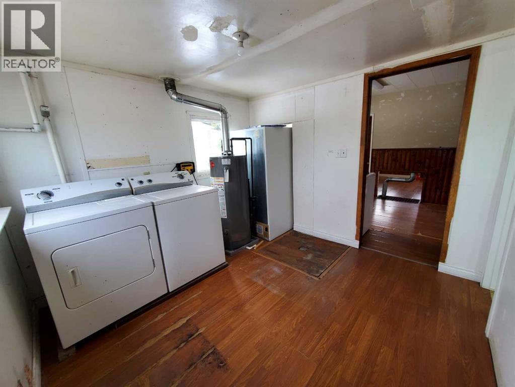 531 65 Street photo 3