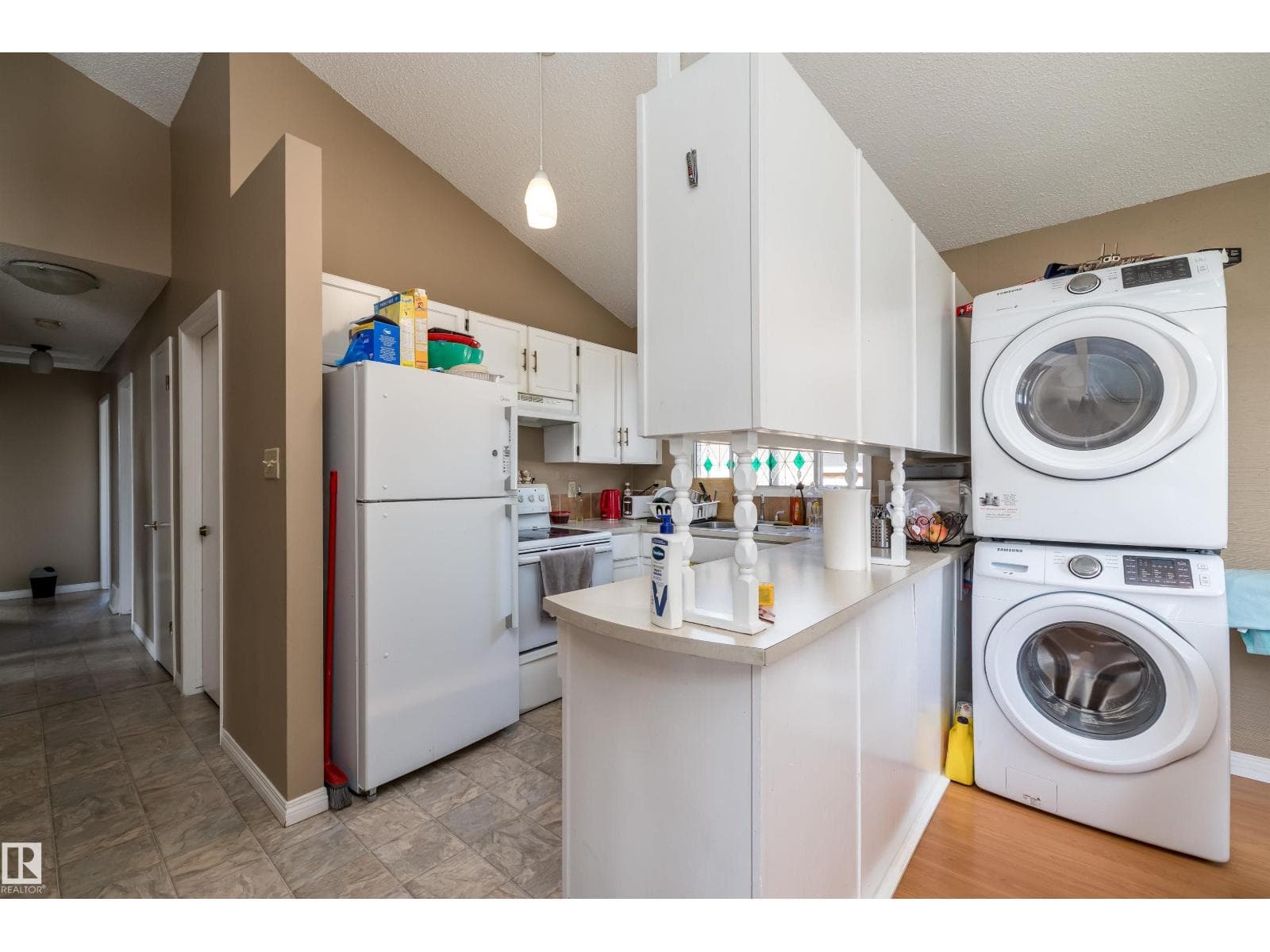 3620 42A AV NW photo 11