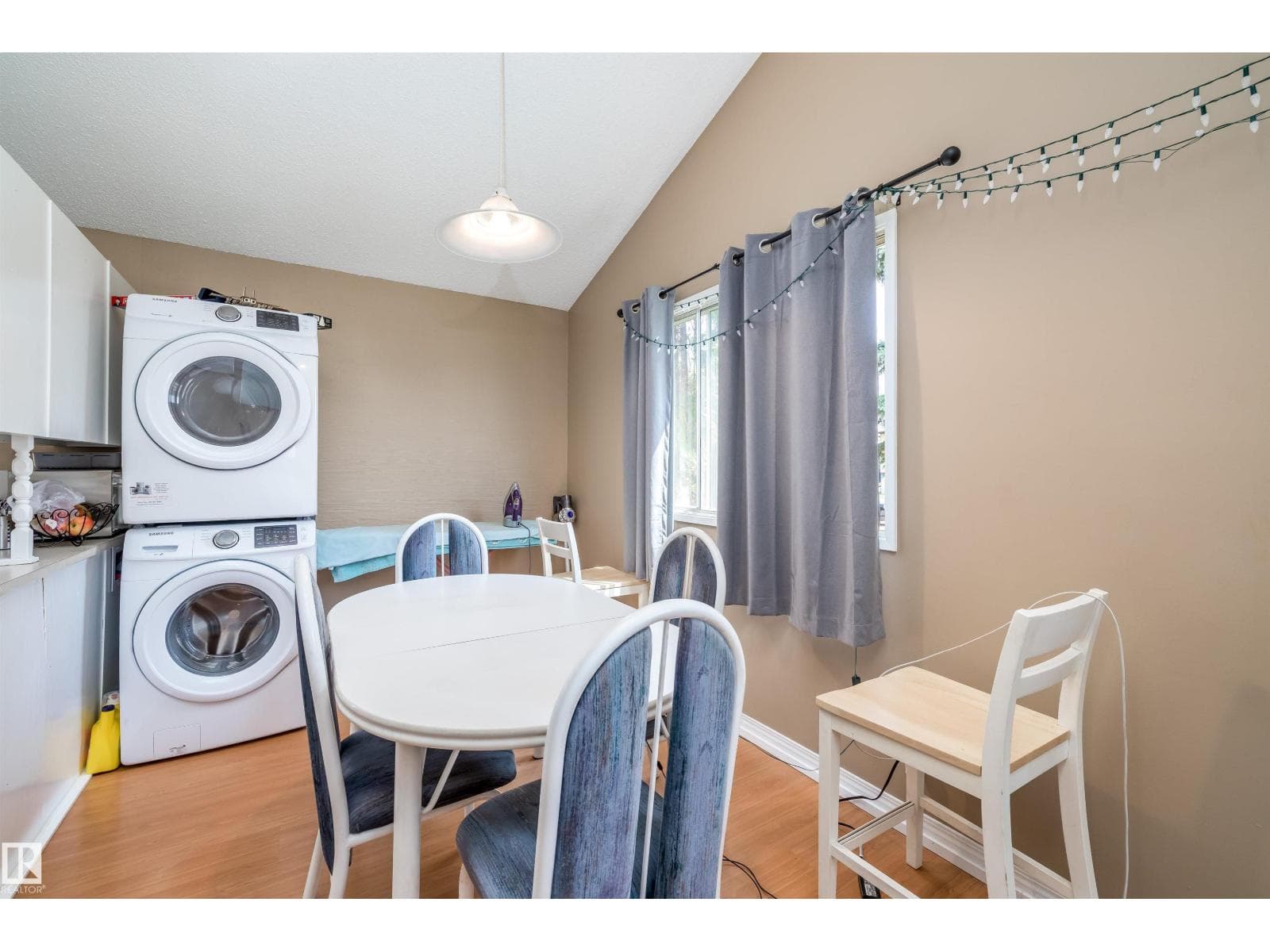 3620 42A AV NW photo 7