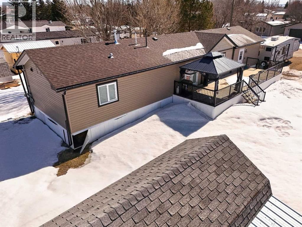 10614 103 Avenue photo 3