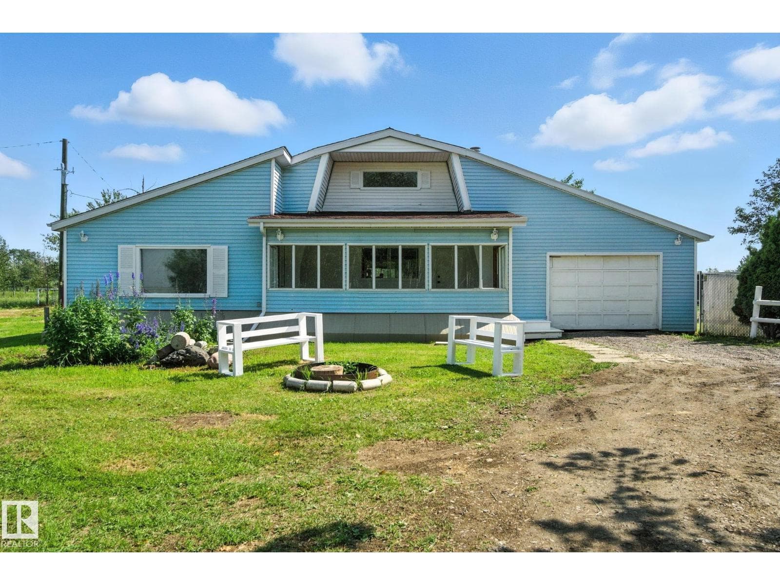 51019 RGE ROAD 273 photo 4