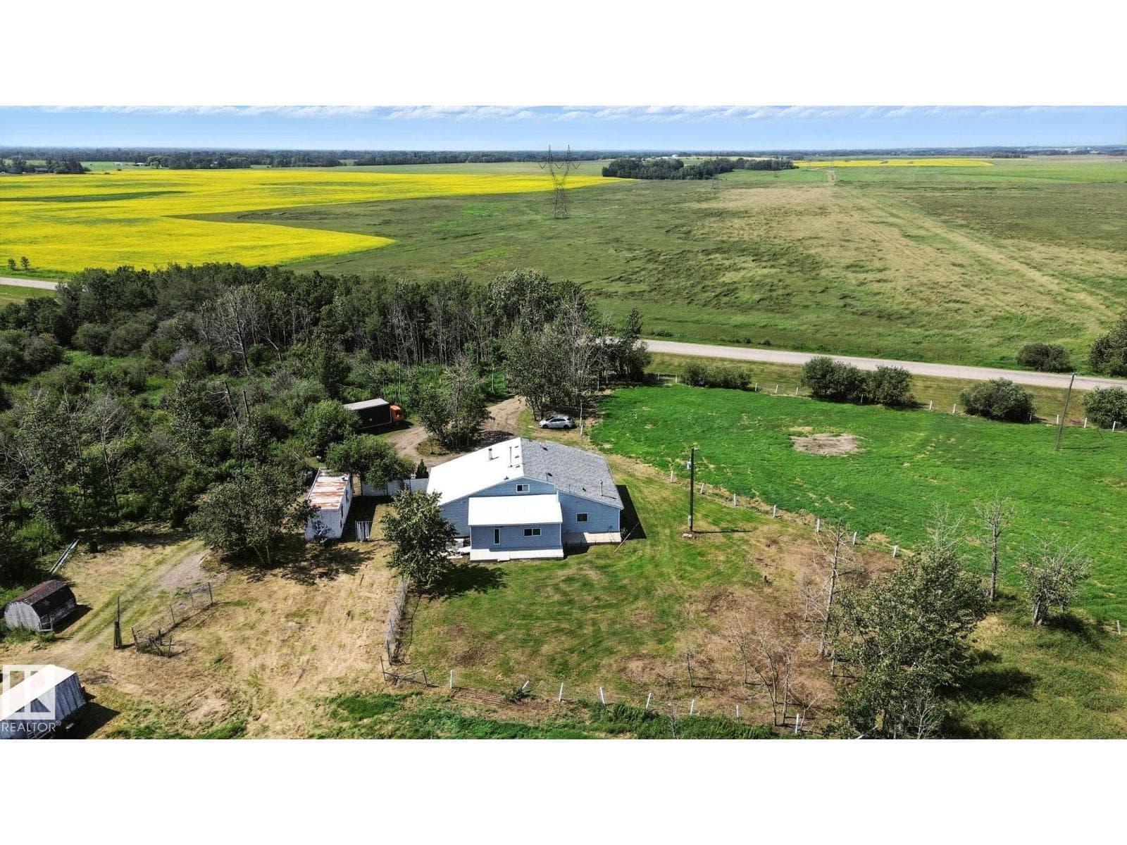 51019 RGE ROAD 273 photo 2