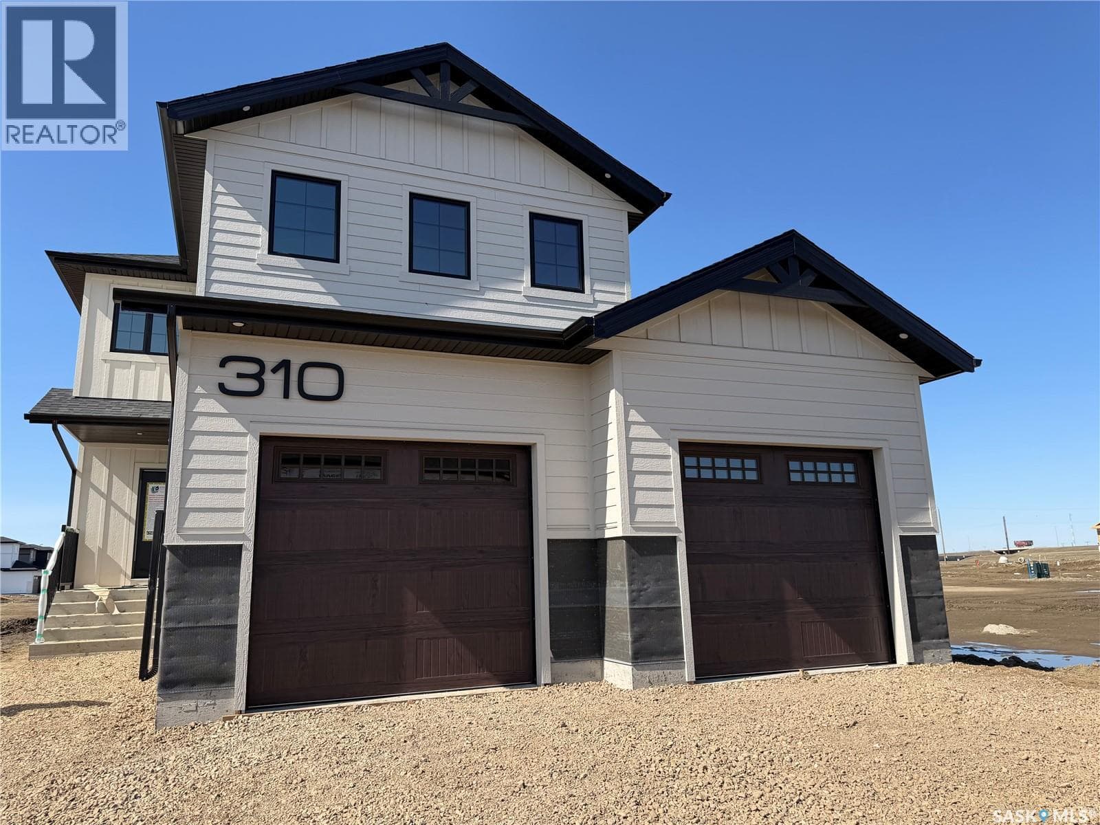 310 Traeger MANOR