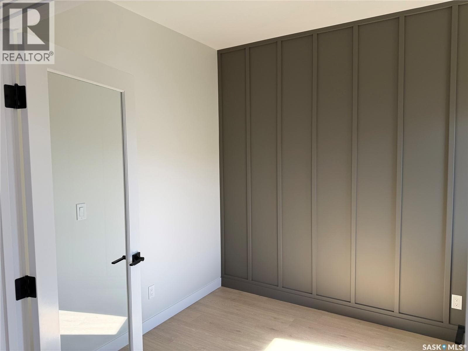 310 Traeger MANOR — photo 5