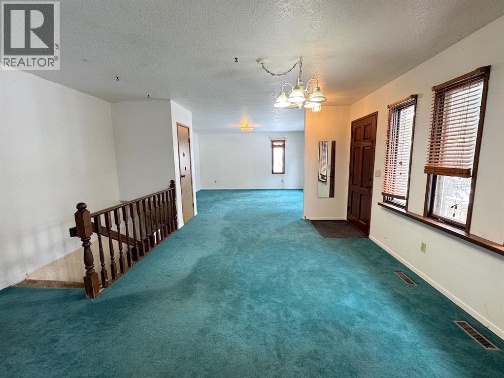 167 1 Street S photo 9