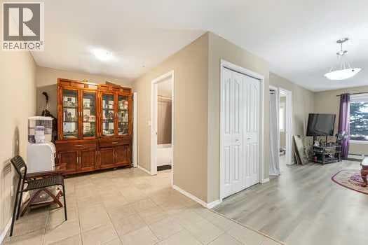 215, 355 Taralake Way NE photo 8
