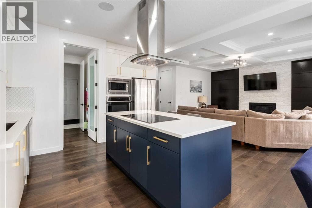 305 Kinniburgh Cove photo 8
