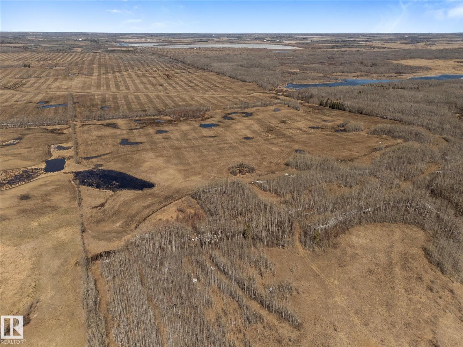 RGE RD 12 TWP RD 562 photo 11