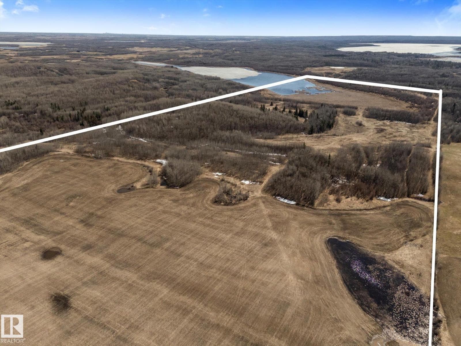 RGE RD 12 TWP RD 562 photo 4