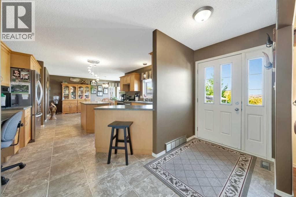 317 6 Avenue photo 3