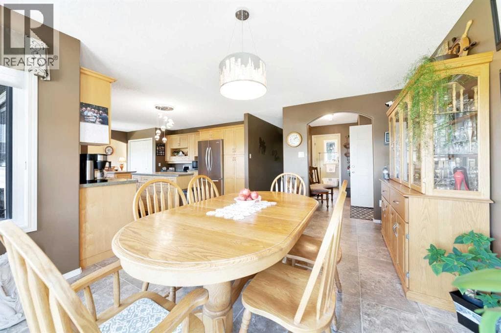 317 6 Avenue photo 10