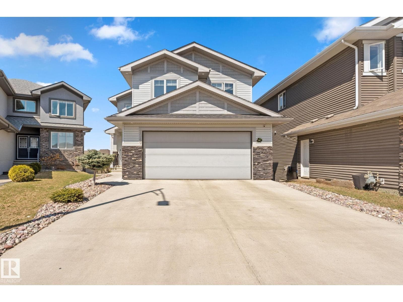 7640 179 AV NW — photo 2