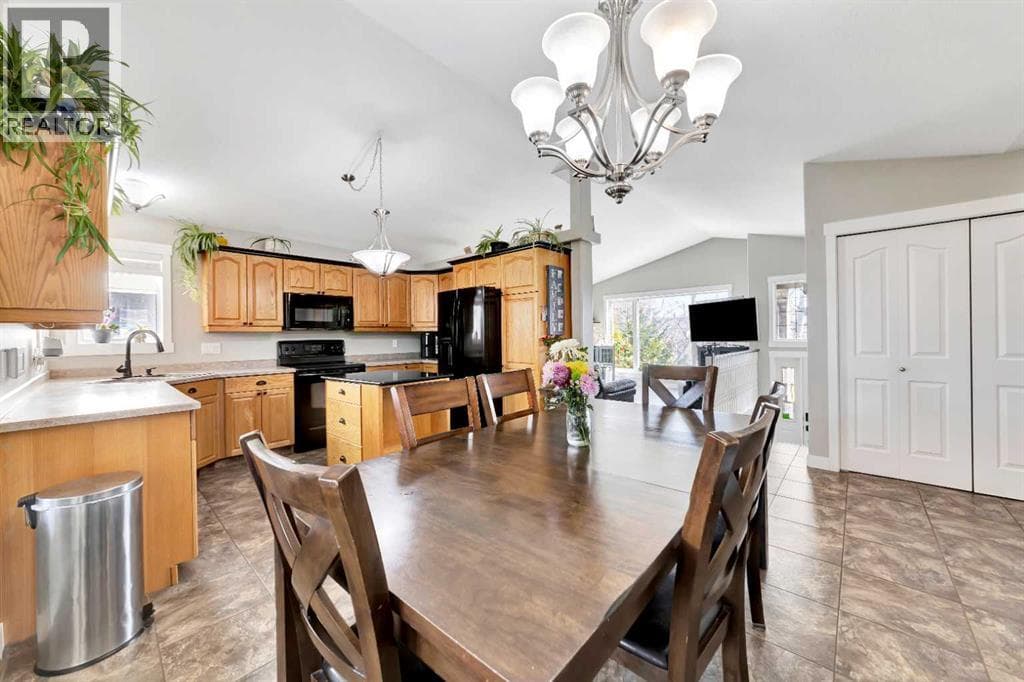 3308 63 Avenue photo 10