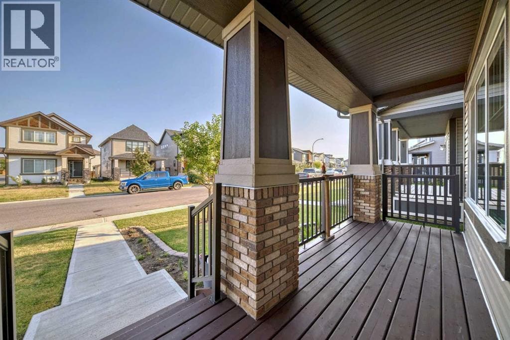 9 Copperpond Avenue SE photo 2