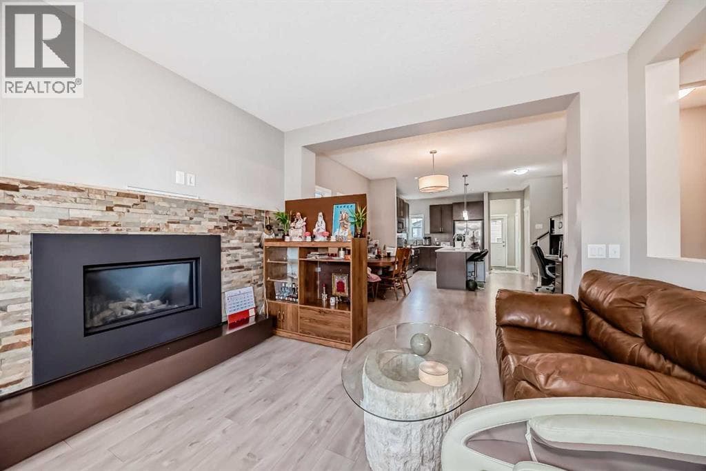 9 Copperpond Avenue SE photo 6
