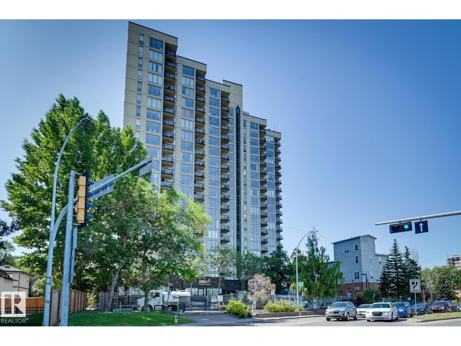#1808 10149 SASKATCHEWAN DR NW photo 2