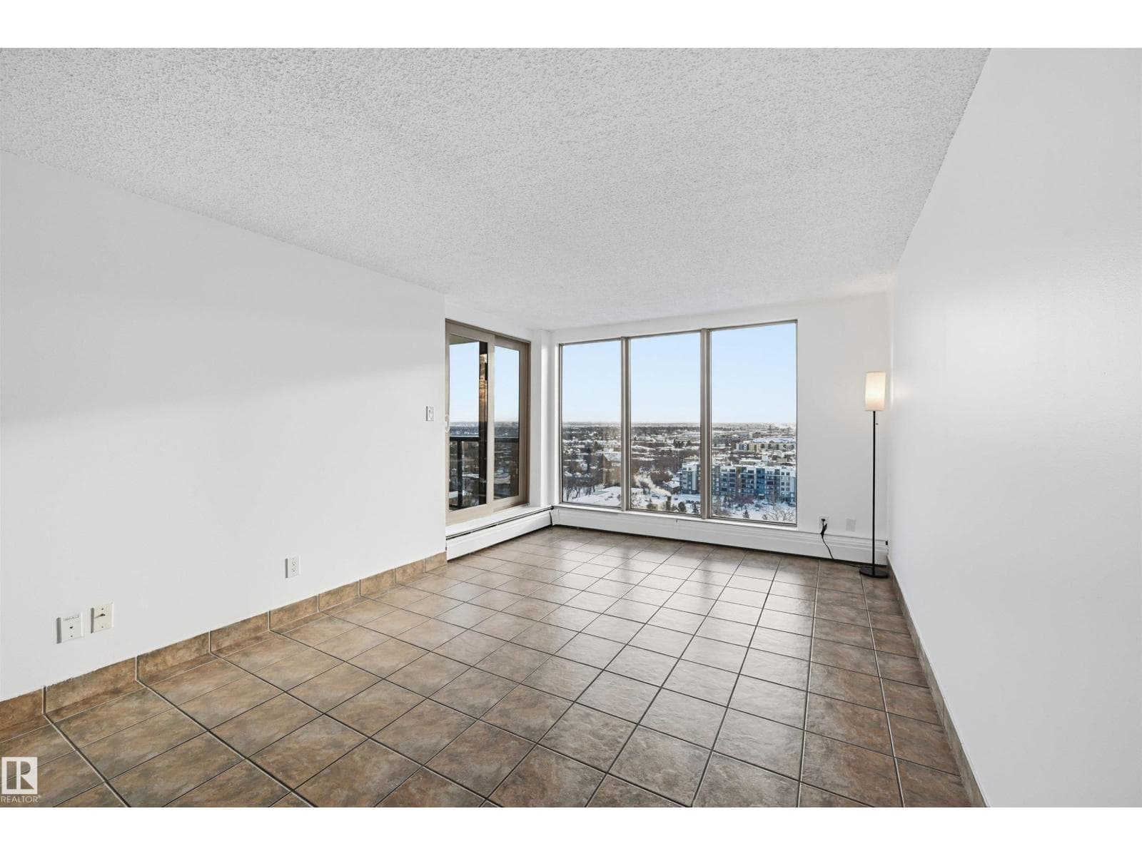 #1808 10149 SASKATCHEWAN DR NW photo 6