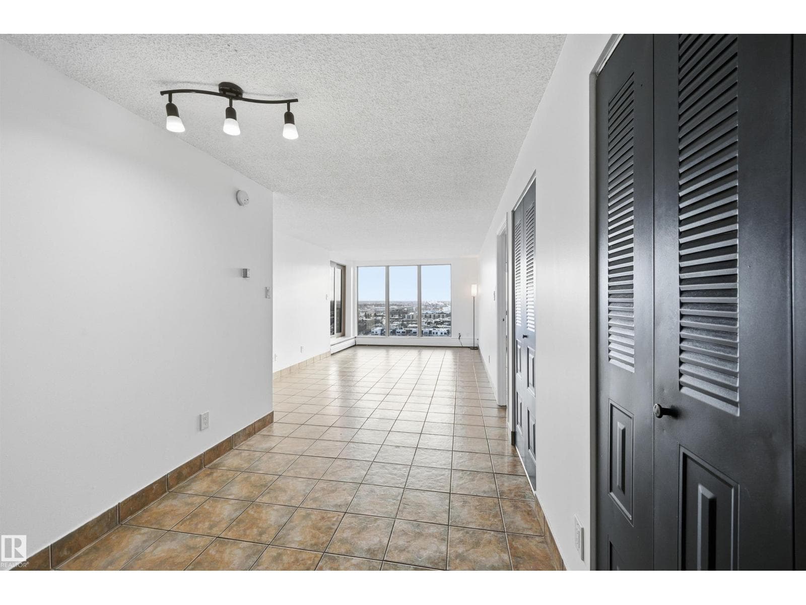 #1808 10149 SASKATCHEWAN DR NW photo 7