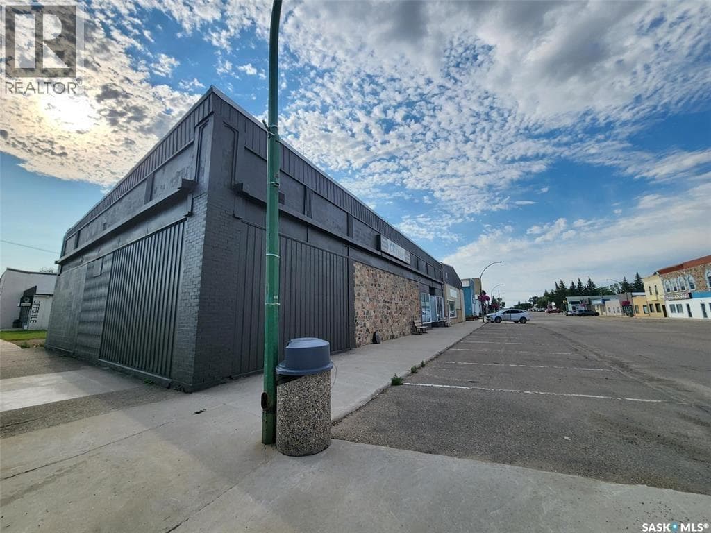 717 Desmond STREET — photo 2