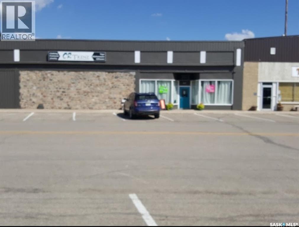 717 Desmond STREET — photo 3