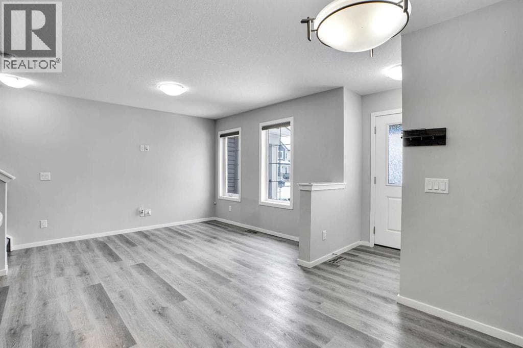 214 Cityside Grove NE photo 7