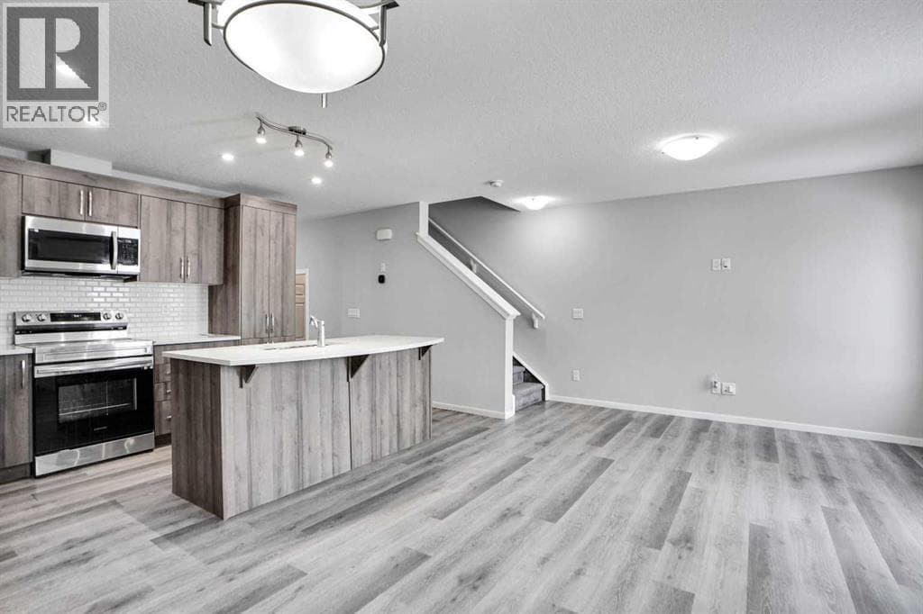 214 Cityside Grove NE photo 9