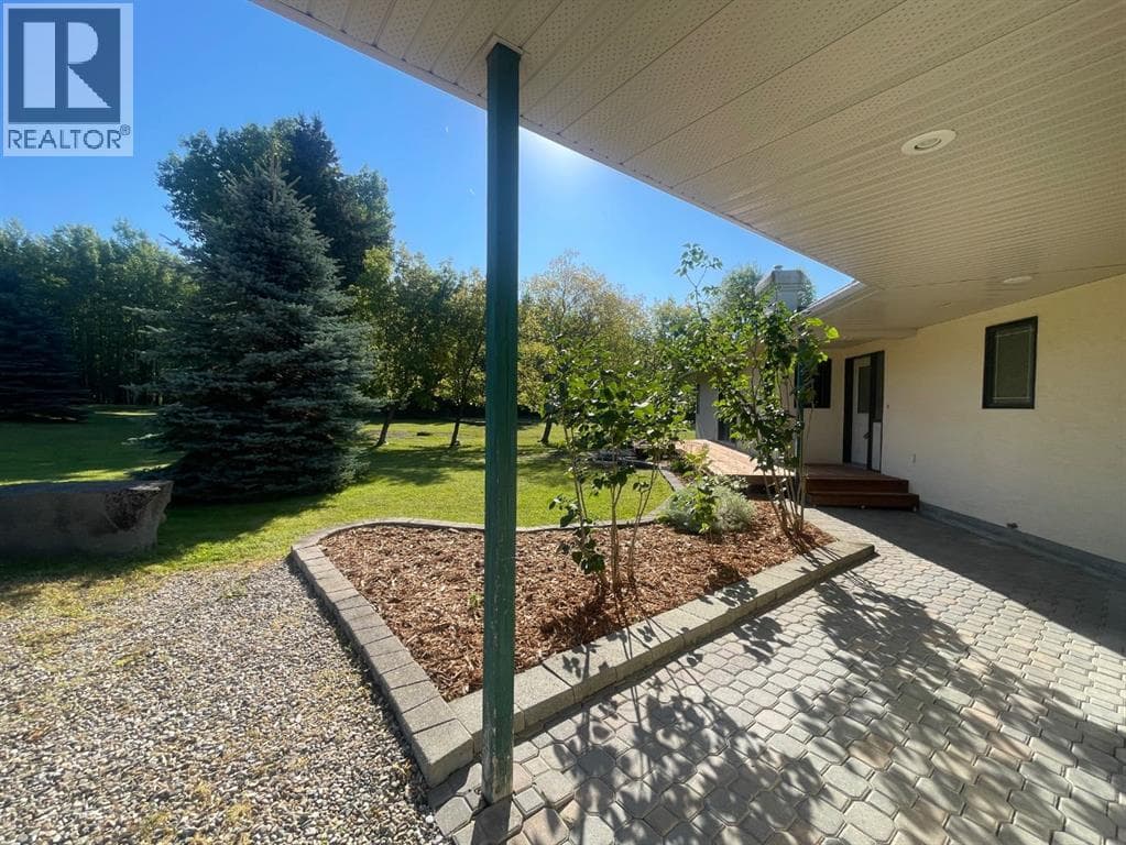 6701 15 Avenue photo 5