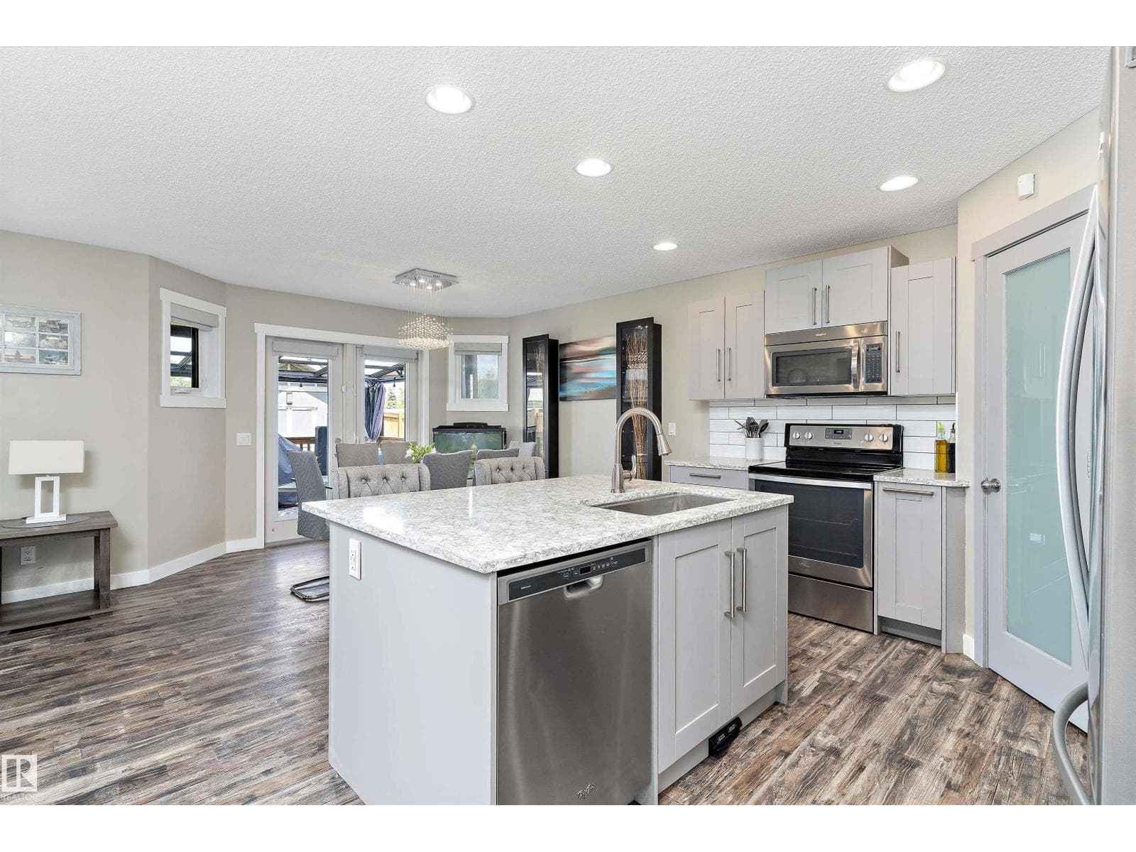 16532 140 ST NW photo 6