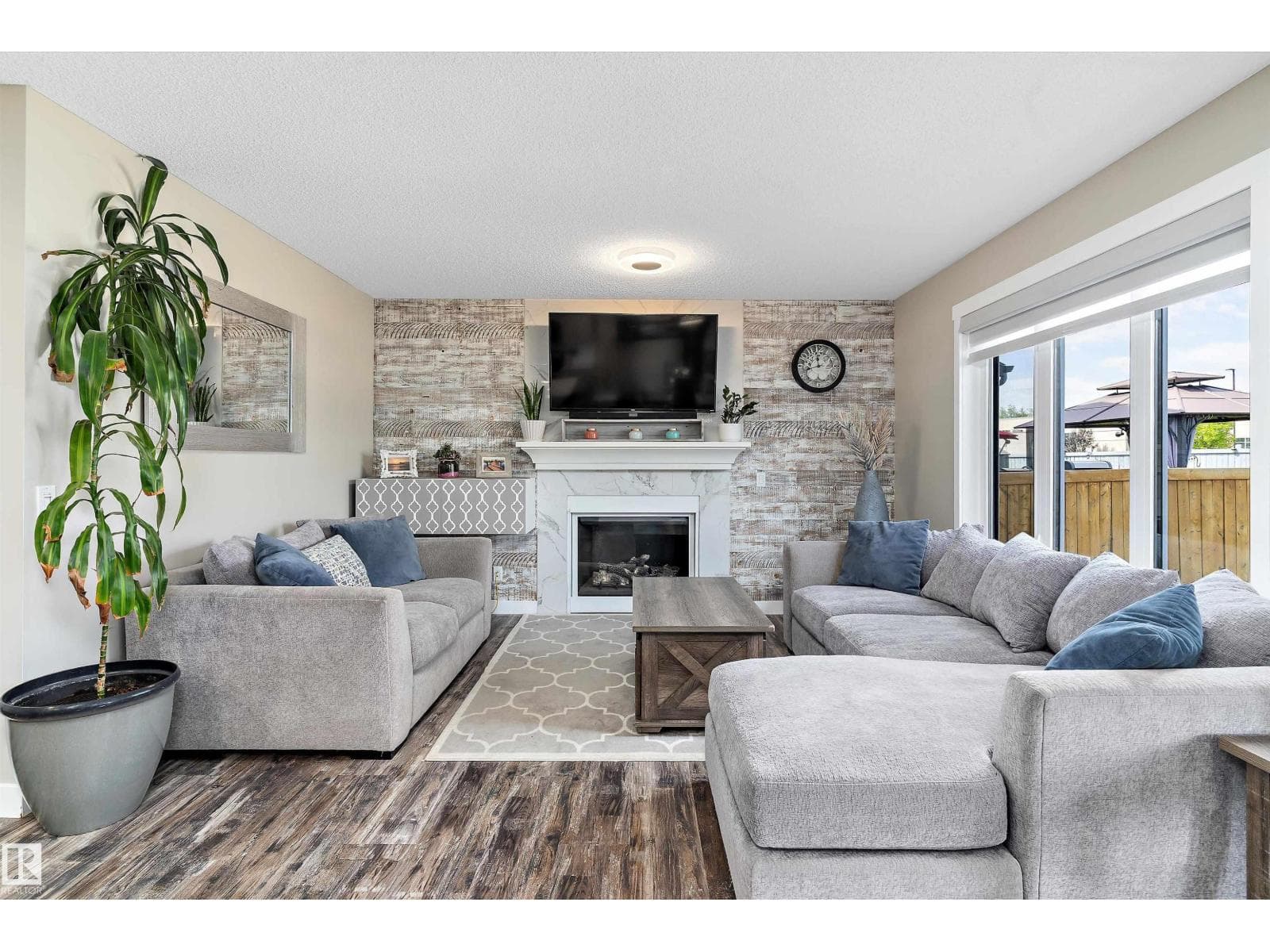 16532 140 ST NW photo 4