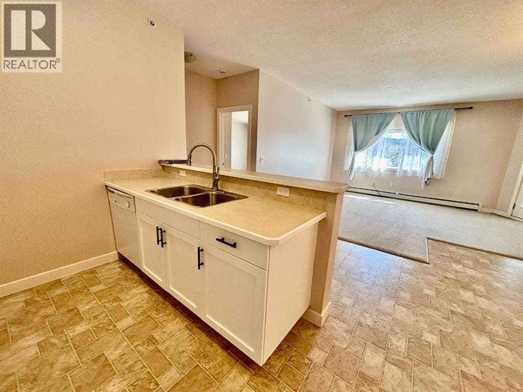 309, 109 Seabolt Drive photo 5