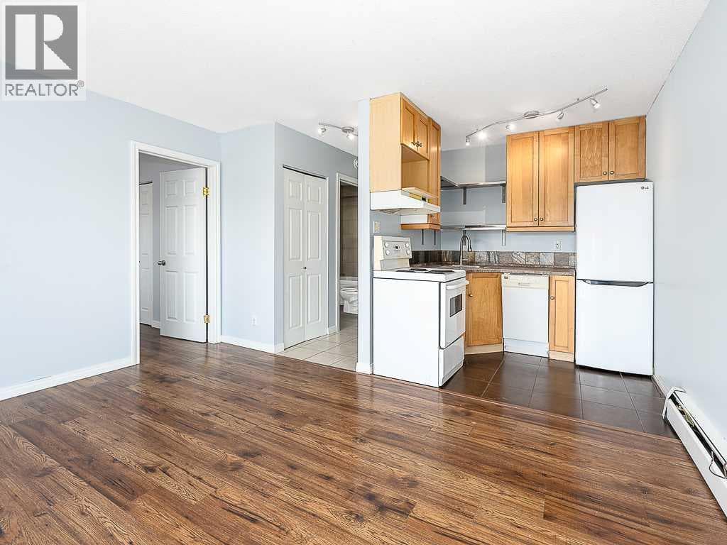 5, 4328 75 Street NW photo 8