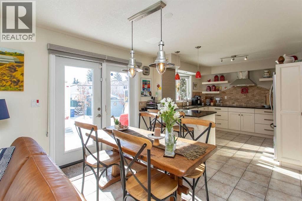 18 Mclevin Crescent photo 8