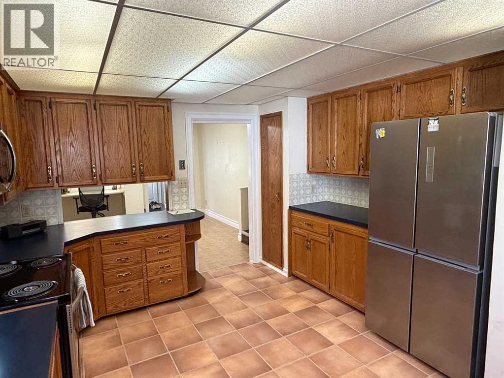 104 7 Avenue N photo 4