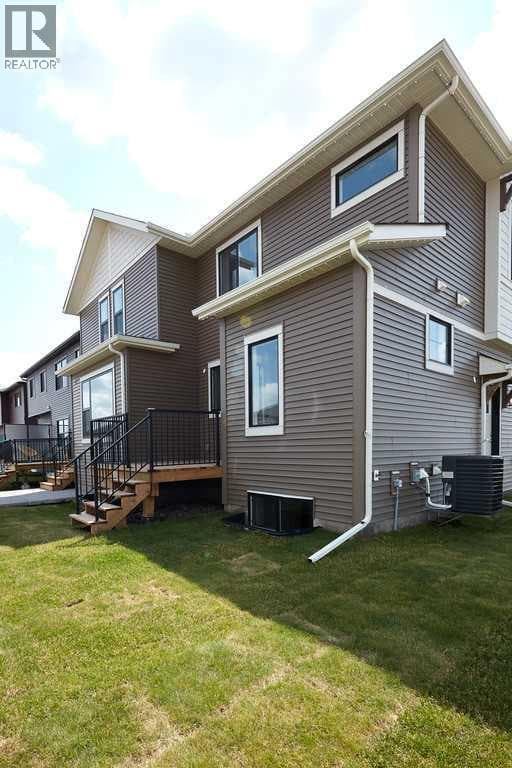 80 Emberside Grove photo 2