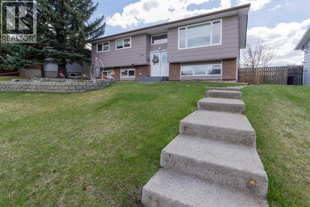 580 McDougall Street photo 4