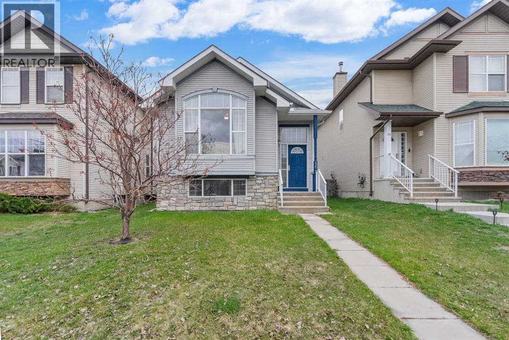 3 bed 1 bath single family at 46 Cranberry Green SE — $549,800