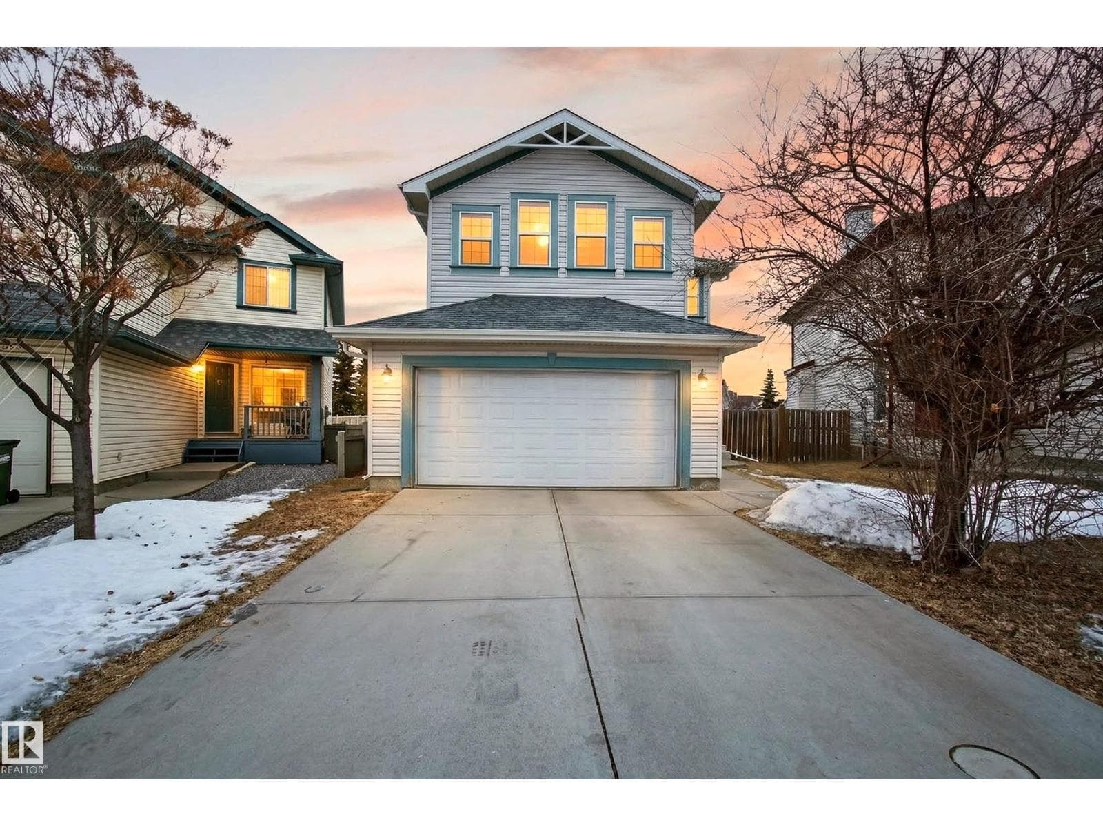 8922 5av SW
