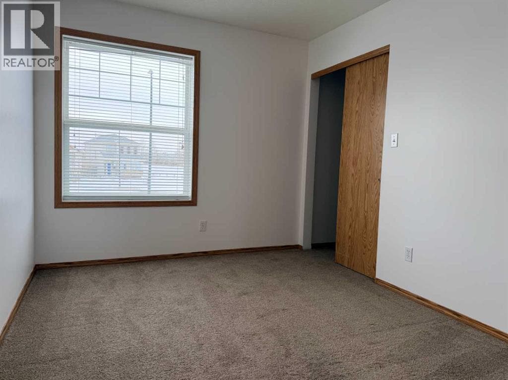 37, 20 Jacobs Close photo 7