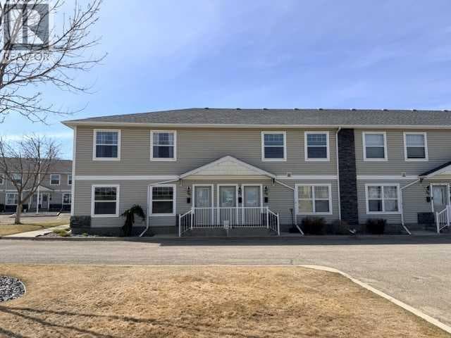 2 bed 1 bath single family at 37, 20 Jacobs Close — $209,000