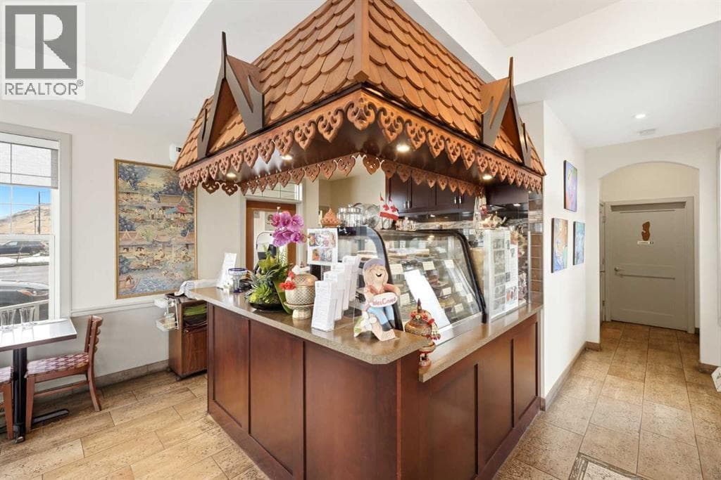 115 Fifth Avenue W photo 7