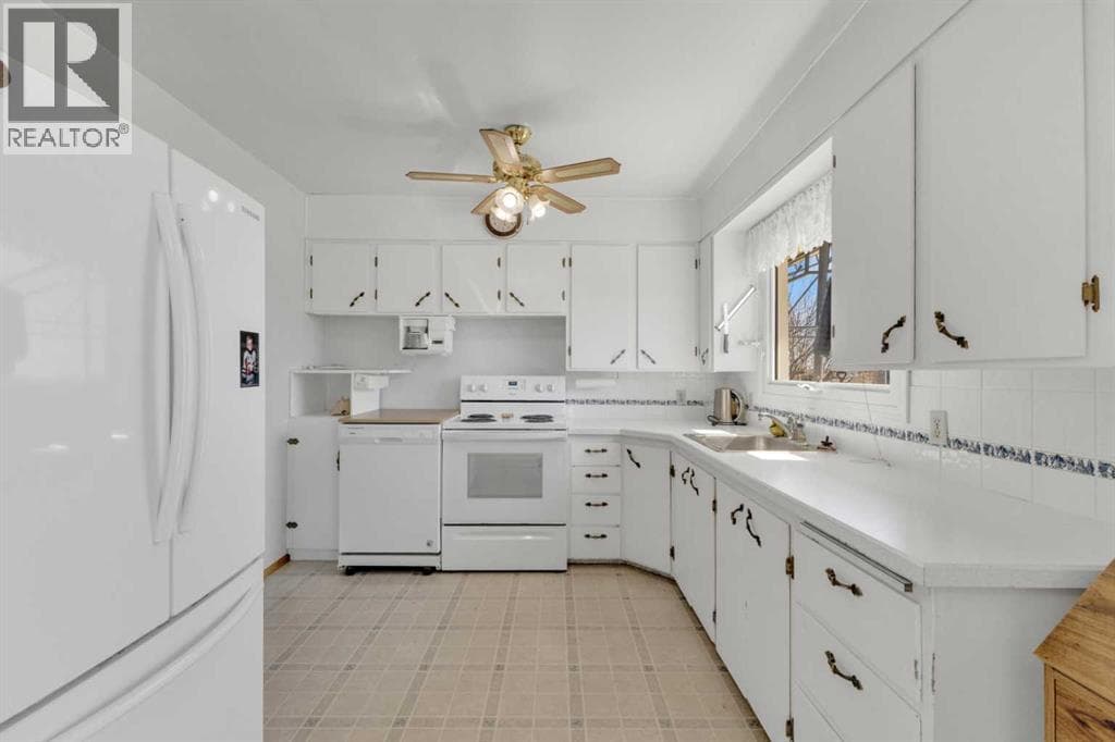 38311 Range Road 244 photo 6