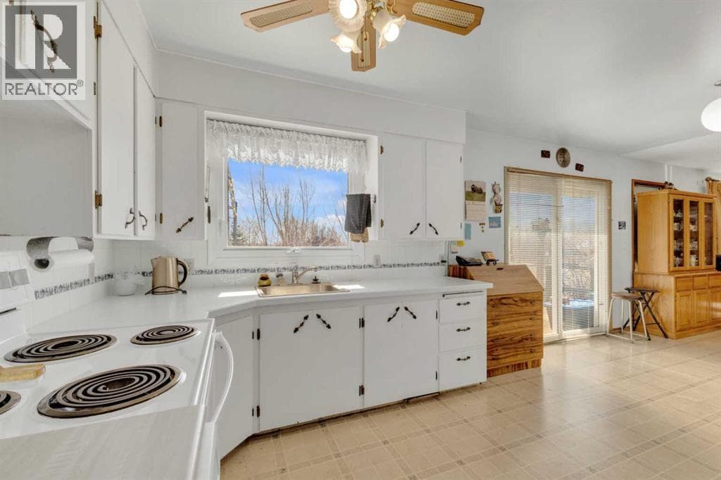 38311 Range Road 244 photo 7