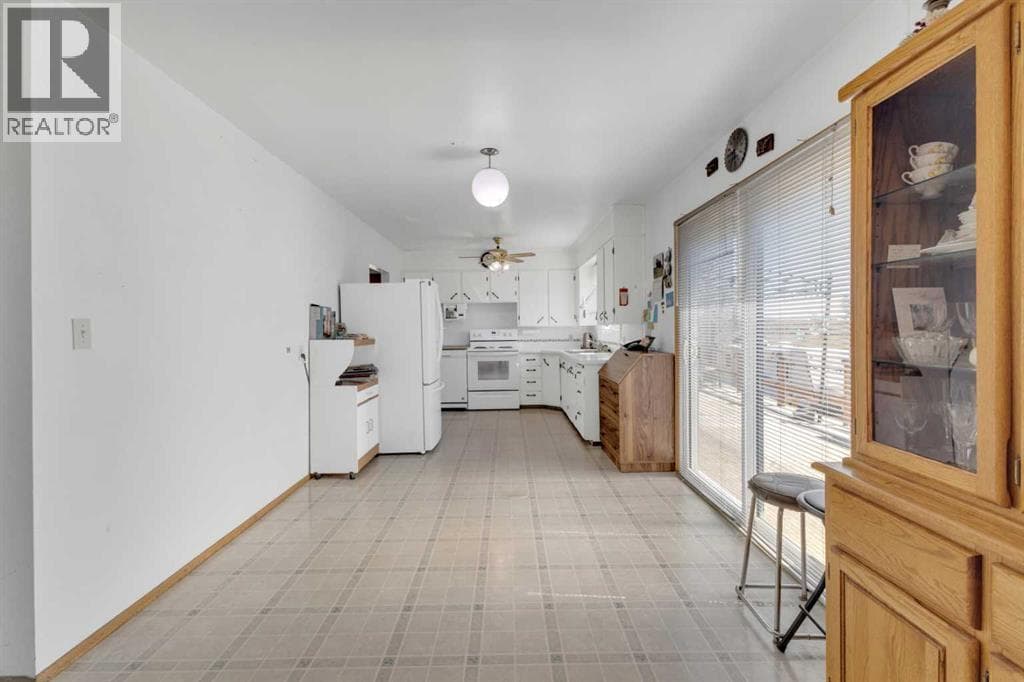 38311 Range Road 244 photo 9